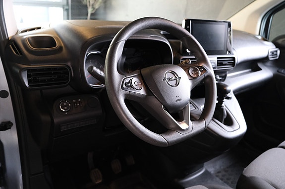 Opel Combo 8 of 30