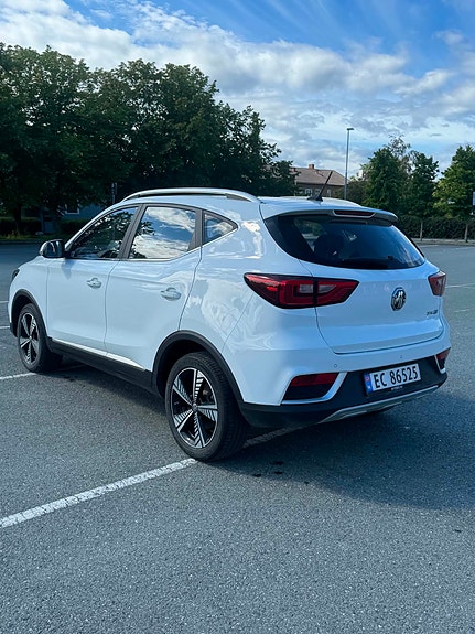 MG ZS EV 5 of 15