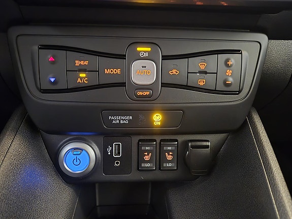 Nissan Leaf 14 of 22