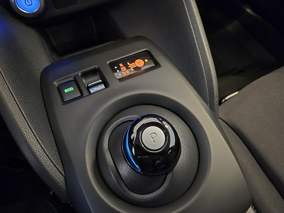 Nissan Leaf 13 of 22