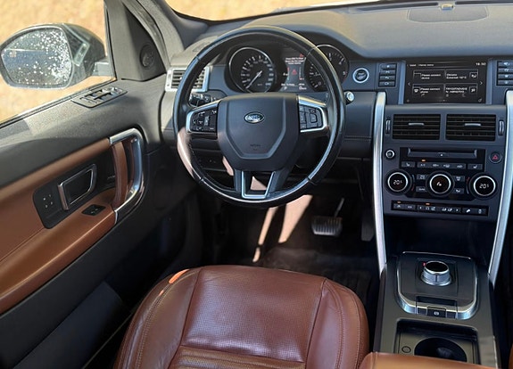 Land Rover Discovery Sport 10 of 25