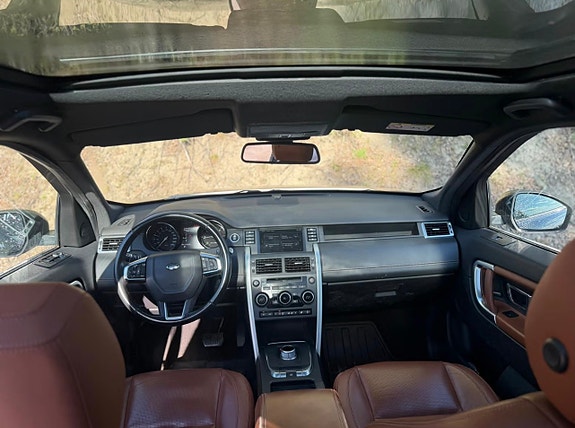 Land Rover Discovery Sport 16 of 25