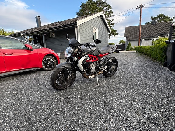 MV Agusta Brutale 800 5 of 12