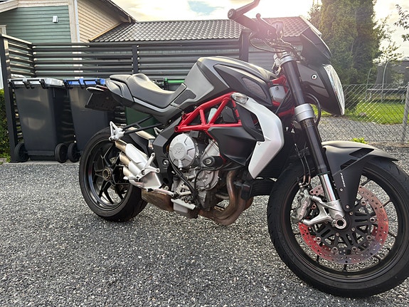 MV Agusta Brutale 800 9 of 12