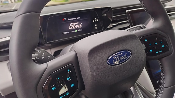 Ford Explorer 11 of 13
