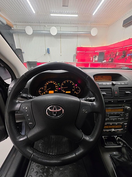 Toyota Avensis 14 of 21