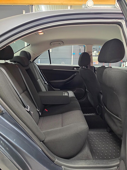 Toyota Avensis 19 of 21