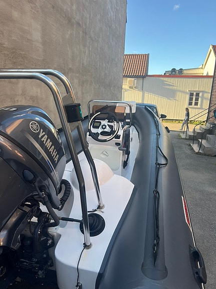 Suzumar 450 LUX 2023 -14 fot 40 hk Yamaha 6 of 6