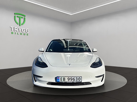 Tesla Model 3 8 of 12