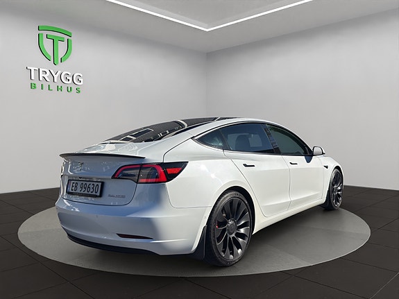 Tesla Model 3 5 of 12