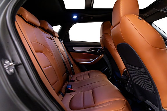 Jaguar F-PACE 25 of 30