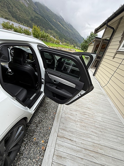 Volvo V90 27 of 30