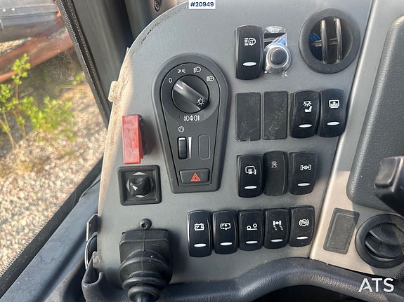Volvo 9700H buss m/ 54 seter m/ sommer og vinterdekk 21 of 30