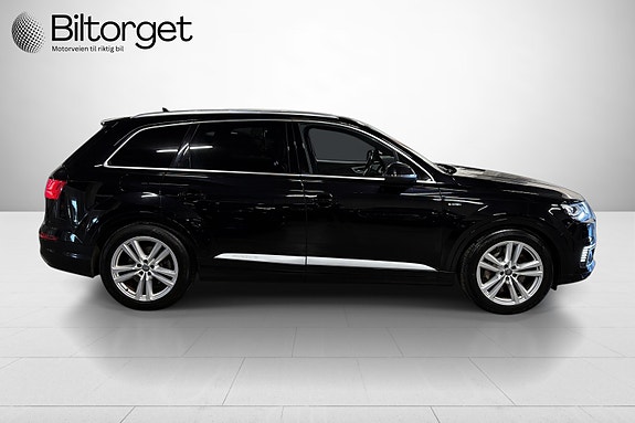 Audi Q7 6 of 30