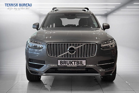 Volvo XC90 5 of 30