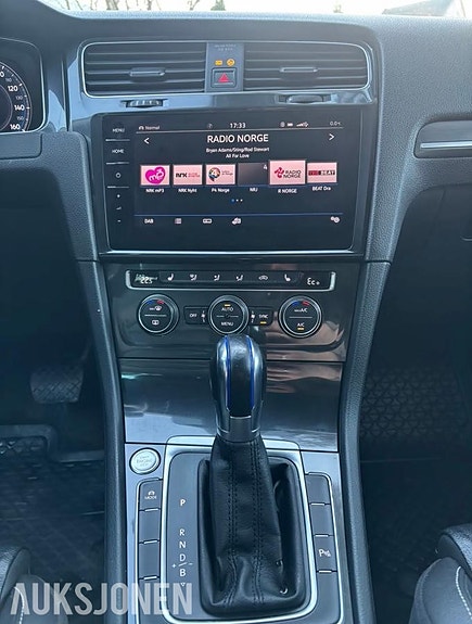 Volkswagen e-Golf VII 21 of 30