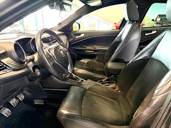 Alfa Romeo Giulietta 11 of 17