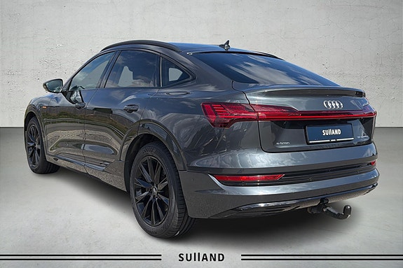 Audi e-tron Sportback 5 of 26