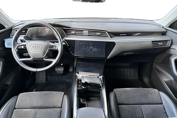 Audi e-tron Sportback 9 of 26