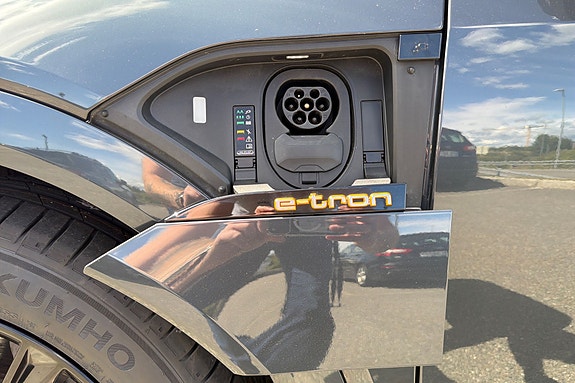Audi e-tron Sportback 20 of 26