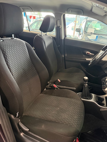 Toyota Urban Cruiser 13 of 30
