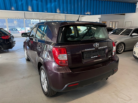 Toyota Urban Cruiser 4 of 30