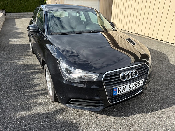 Audi A1 2 of 26