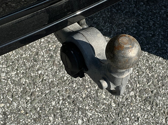 Volvo XC90 10 of 30