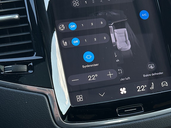 Volvo XC90 25 of 30