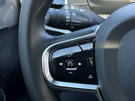 Volvo XC90 20 of 30