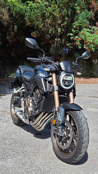 Honda CB 650 R 2 of 7