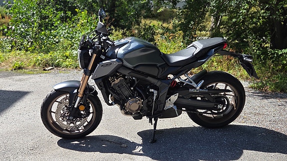 Honda CB 650 R 4 of 7