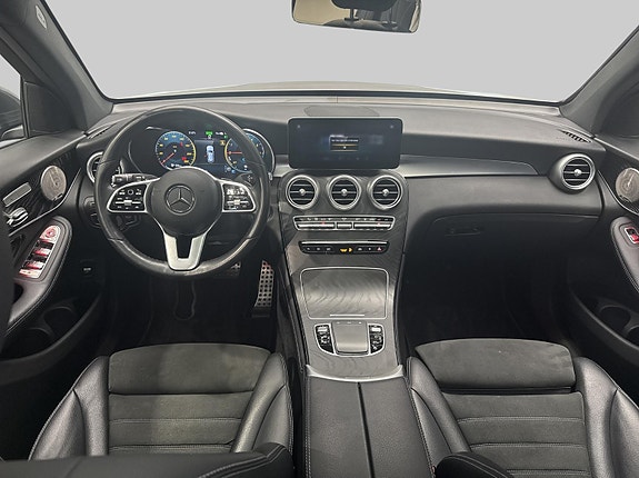 Mercedes-Benz GLC300 de 15 of 30