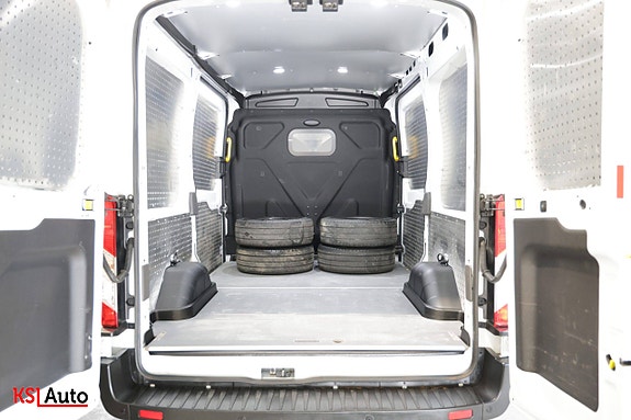 Ford Transit 8 of 30