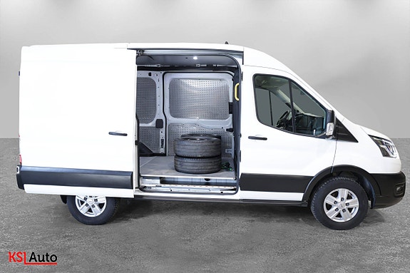 Ford Transit 10 of 30
