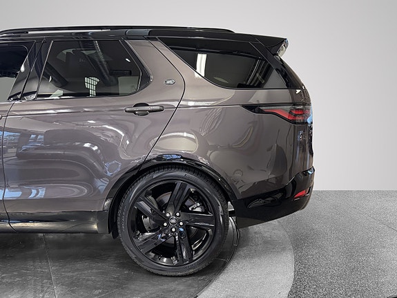 Land Rover Discovery 9 of 19