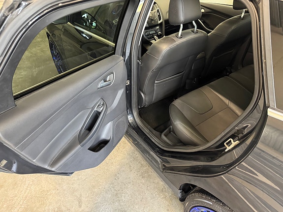 Ford Focus 30 of 30