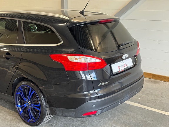 Ford Focus 9 of 30