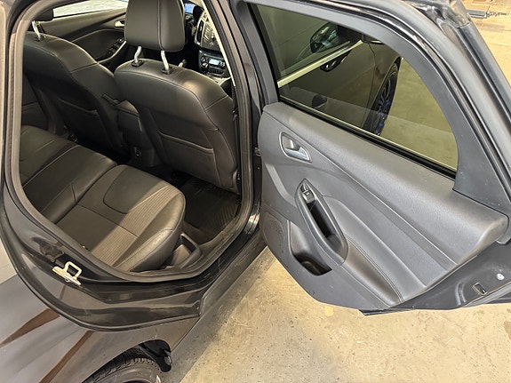 Ford Focus 26 of 30