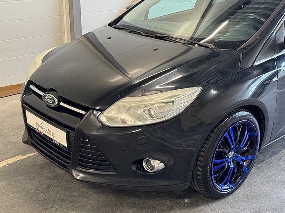 Ford Focus 3 of 30