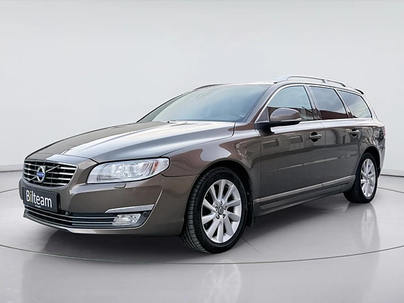 Volvo V70 2 of 30