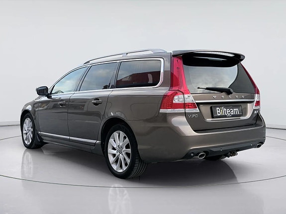 Volvo V70 5 of 30