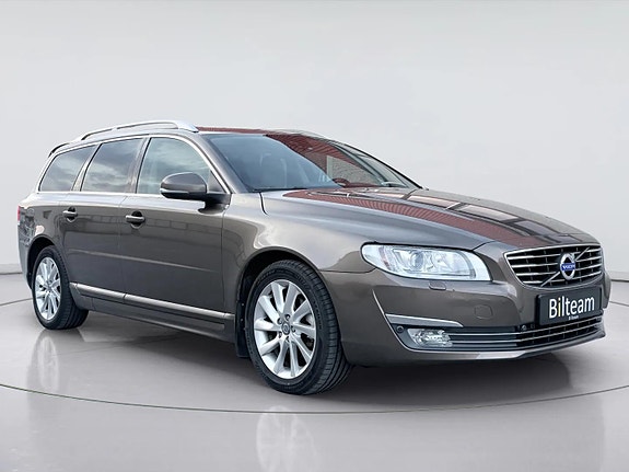 Volvo V70 4 of 30