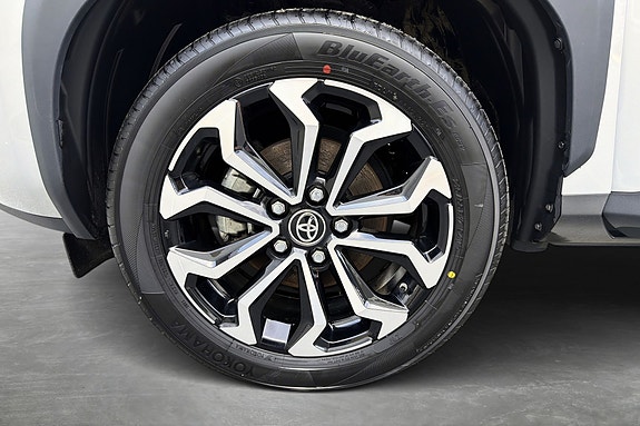 Toyota Yaris Cross 18 of 18