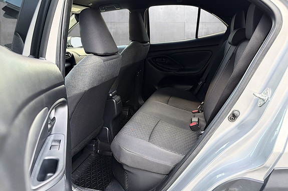 Toyota Yaris Cross 16 of 18