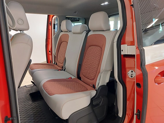 Volkswagen ID. Buzz 27 of 30