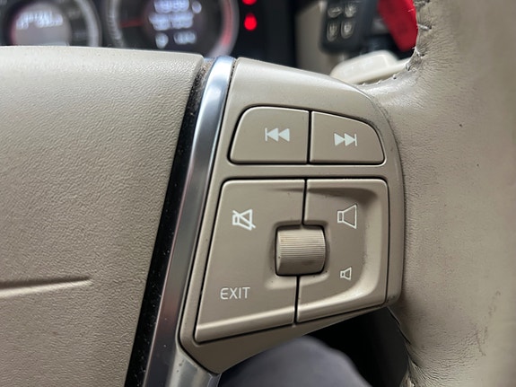 Volvo V70 21 of 28
