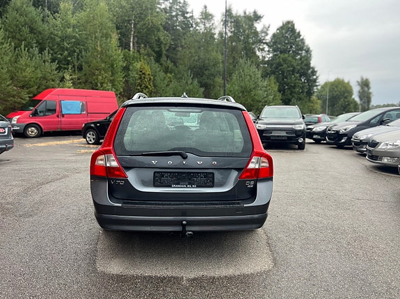 Volvo V70 9 of 28