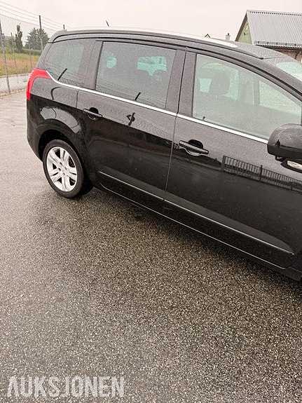 Peugeot 5008 5 of 25