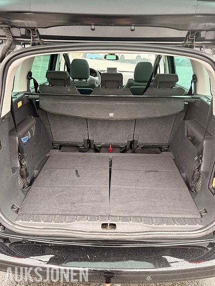 Peugeot 5008 17 of 25